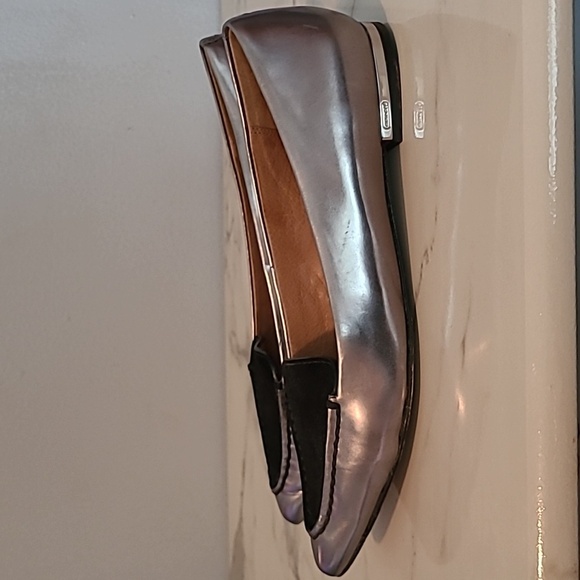 Coach Walsh Silver Metallic Mirror Leather Black Suede Pointed Toe Flats Shoes 6 - Picture 7 of 14